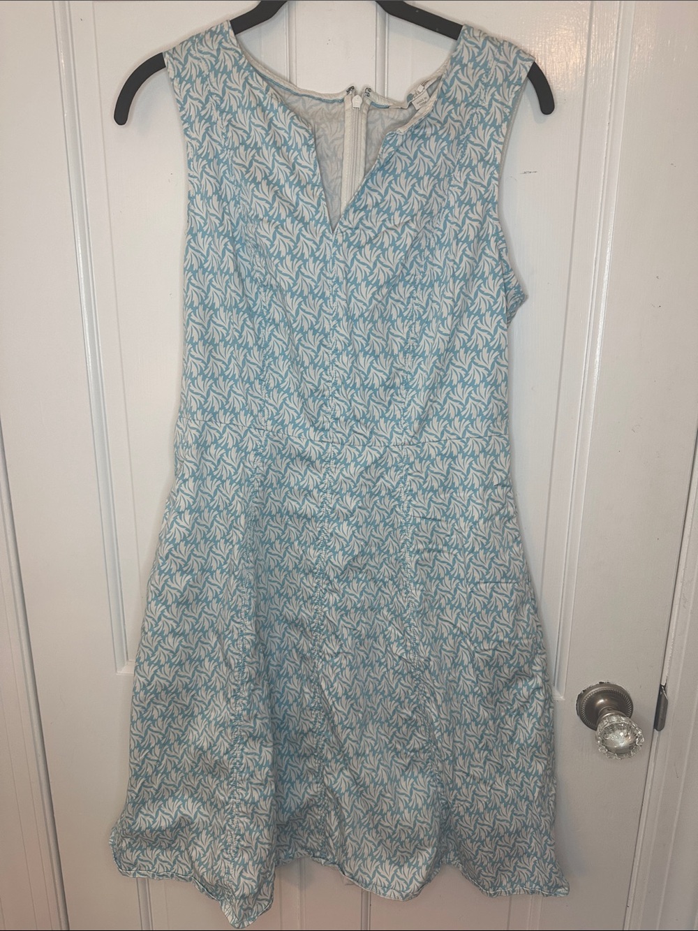 Boden Light Blue and White Print Sleeveless Dress size 8 EUC